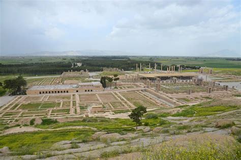 Panoramic View of Persepolis (Illustration) - World History Encyclopedia