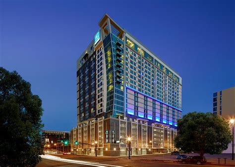 Springhill Suites Nashville Downtown / Convention Center - UPDATED 2024 ...