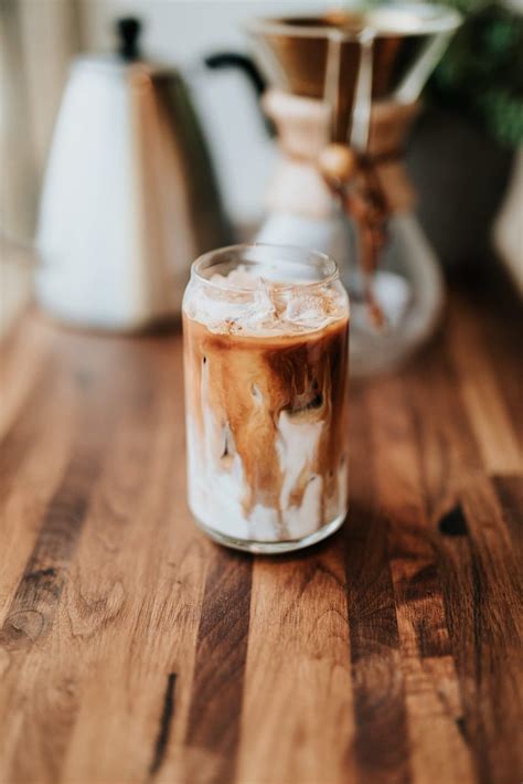 How to Make an Iced Caramel Macchiato at Home