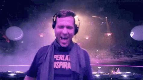 Dj Party GIF - DJ Party Dance - Discover & Share GIFs