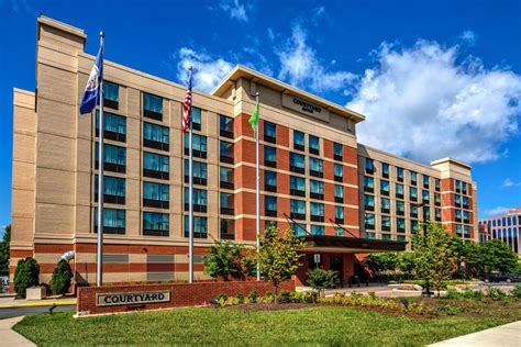 Courtyard Dulles Airport Herndon- First Class Herndon, VA Hotels- GDS Reservation Codes: Travel ...