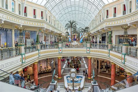 Crunch talks underway as Trafford Centre owners put administrators on standby | The Manc