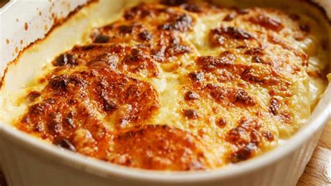 Amazing Gratin Dauphinois - Easy Meals with Video Recipes by Chef Joel Mielle - RECIPE30