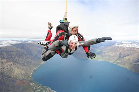 Skydiving in Queenstown - Operators, Prices & Tips | Holidify