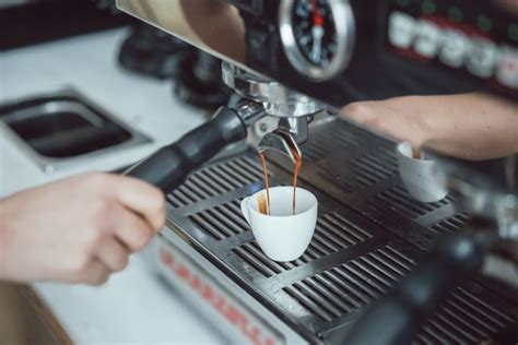 Enjoy The Perfect Cup of Espresso With These 5 Commercial Espresso Machines | Inspirationfeed