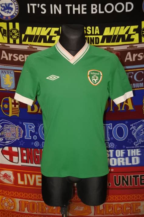 Republic of Ireland Home football shirt (unknown year).