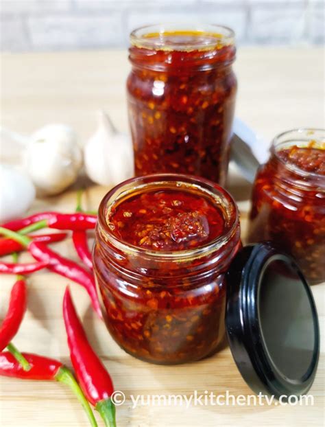 Chili Garlic Sauce - Yummy Kitchen