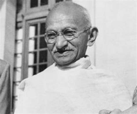 Mahatma Gandhi Biography - Facts, Childhood, Family Life & Achievements