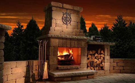 Outdoor Fireplace DIY Kits: Our Top 5 Reasons to Install One! | Southwest Stone Supply