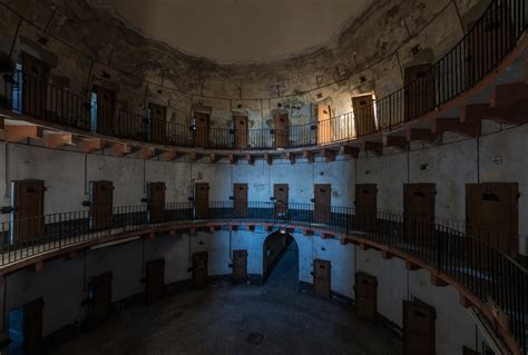 Gallery of The Architecture of Surveillance: The Panopticon Prison - 17