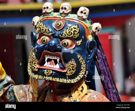 Sikkim dance hi-res stock photography and images - Alamy