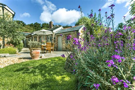 Luxury Cornwall cottages & unique stays (2024 guide) - Career Gappers