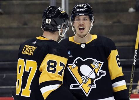 Flyers vs. Penguins Betting Odds, Free Picks, and Predictions - 3:37 PM ...