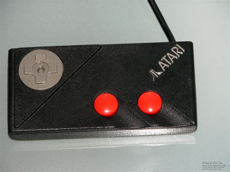 Atari 26 / 7800 Joypad Gamepad Style Controller