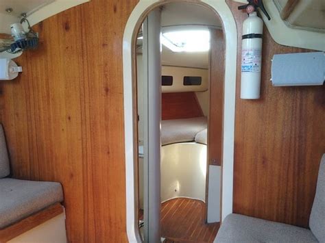 J30 Rambunctious For Sale: Interior Photos