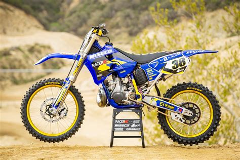 2001 Yamaha YZ250 2-Stroke Motocross Bike Build Garage Build - Racer X