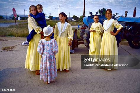 Afrikaner children dressed in traditional clothing at a farm show in ...