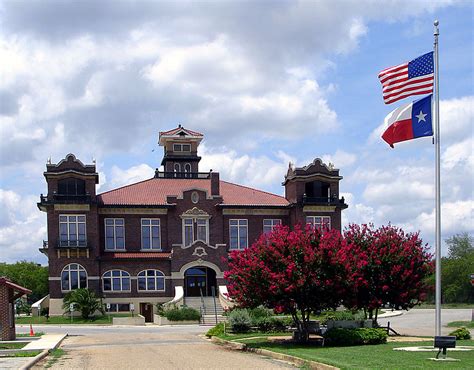 ATASCOSA COUNTY COURTHOUSE - a photo on Flickriver