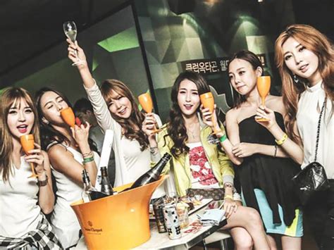 10 Best Nightlife Experiences To Do In Seoul, South Korea - The Traveling Asian