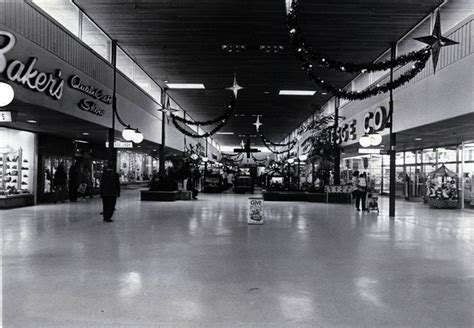 Lakeside: See vintage photos of this Metairie mall from The Times-Picayune | Lakeside mall ...