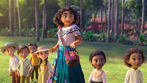 Watch the new trailer for Disney's 'Encanto'; cast includes Stephanie Beatriz, Carolina Gaitan ...