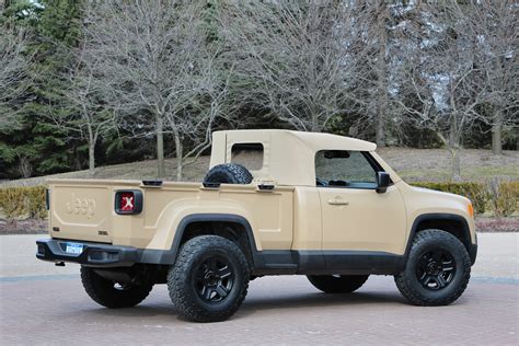 Jeep Comanche Concept has a 5-foot bed and Custom Wheels