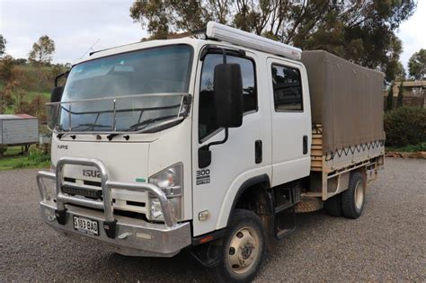 2011 ISUZU NPS300 CREW CAB 4X4 - JTW5099126 - JUST TRUCKS