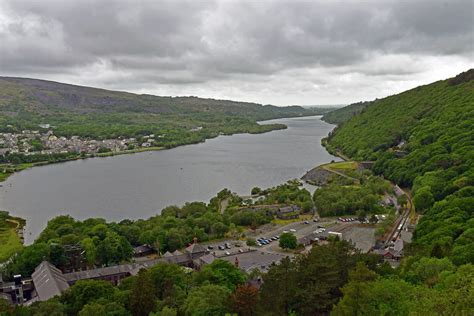 Llyn - Padarn - Lake | The view of padarn lake and Llanberis… | Flickr