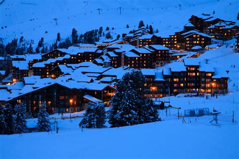 Top 6 Luxury Ski Resorts In Europe | TourMini