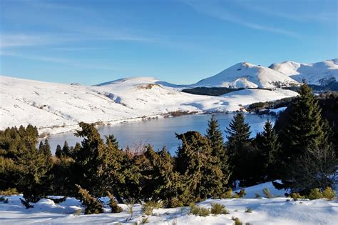 Les 10 meilleures stations de ski du Massif Central - Un havre de beauté et de divertissement ...