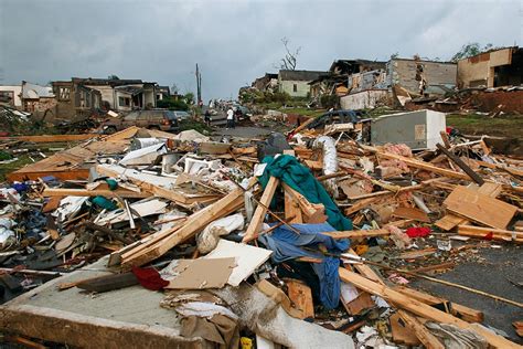 Alabama Tornado Pictures: Mile-Wide "Monster" Slams Towns