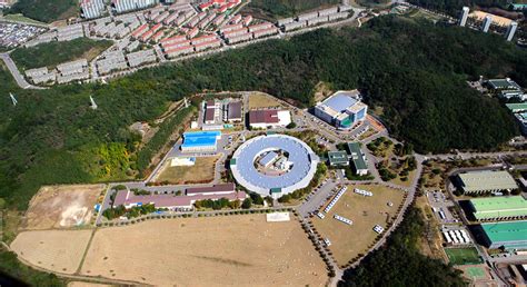 POSTECH Campus(2011.10.13)-010 | 포항가속기연구소,Pohang Accelerator… | Flickr