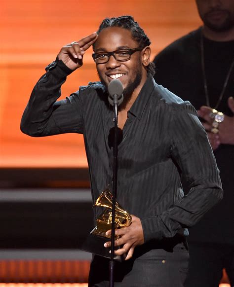 Kendrick Lamar performs and wins 5 Grammys at the 2016 Grammy Awards ...