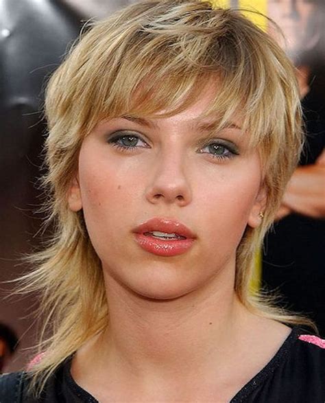 Scarlett Johansson’s Hairstyles 2018 & Bob+Pixie Haircuts for Short ...