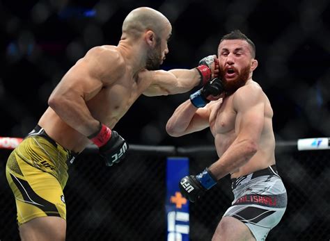 Merab Dvalishvili def. Marlon Moraes at UFC 266: Best photos