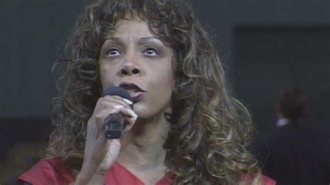 1999 ASG: Donna Summer sings 'Star-Spangled Banner' | 07/13/1999 | MLB.com