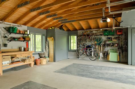 Garage Interior - Traditional - Garage - Toronto | Houzz