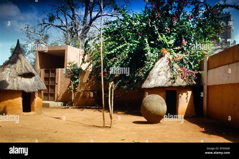 python temple ouidah benin Stock Photo - Alamy