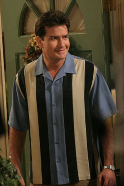 Charlie Sheen in Two and a Half Men (2003) | Kleding