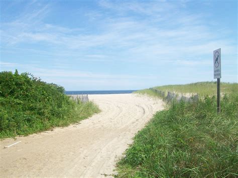 Beach entrance, Sunken Meadow State Park | AnthonyRau | Flickr