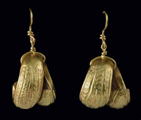 Mesopotamian Gold Hair Rings/Earrings, Early Dynastic 3rd ML BC | Ancient jewelry, Ancient ...