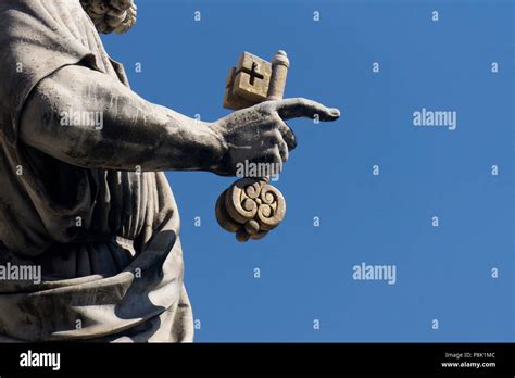 Statue of St Peter outside St Peter's basilica in Vatican City Stock Photo - Alamy