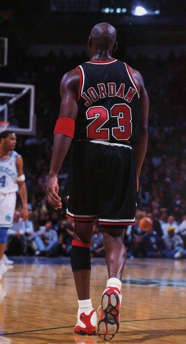 Michael Jordan - Chicago Bulls '97/98 NBA Black Away Jersey. - Catawiki