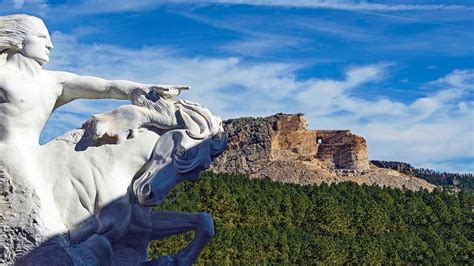 A Monumental Tribute to Crazy Horse Has Been Taking Shape for Decades | HowStuffWorks