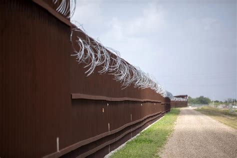 Border wall funding goes to three contracts for 65 miles of new fencing ...