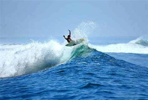 Malibu Lagoon, The Best Beach For Surfers! - Traveldigg.com