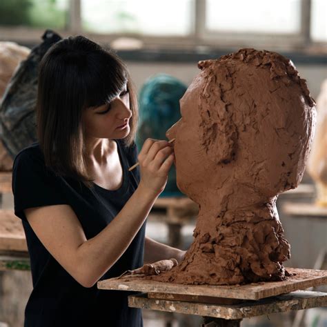 Understanding The Difference Between Mud and Clay Sculpture Making – Son of Rambow