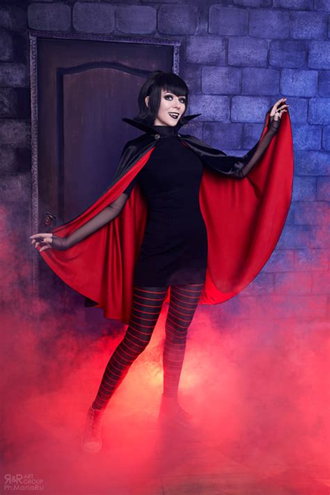 Mavis Dracula Cosplay from Hotel Transylvania - Media Chomp