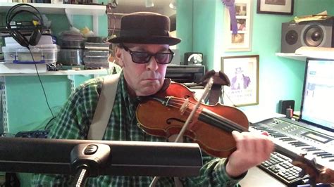 Gypsy Jazz Violin Solo: Stephane Grappelli/ "Tiger Rag" - YouTube