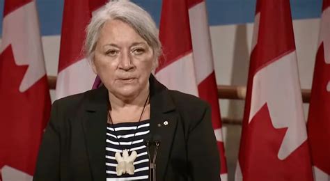 Mary Simon becomes Canada's first Indigenous governor general